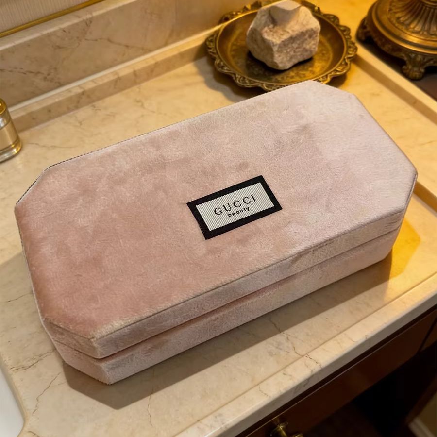 Bolso de Gucci, caja octogonal - Ysl Beauty Makeup reseña y precio